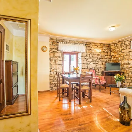Katalyma 828 Hotel 4*