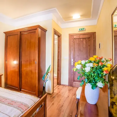 Hotel Katalyma 828 Kanfanar