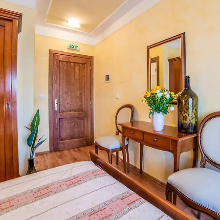 Hotel Katalyma 828